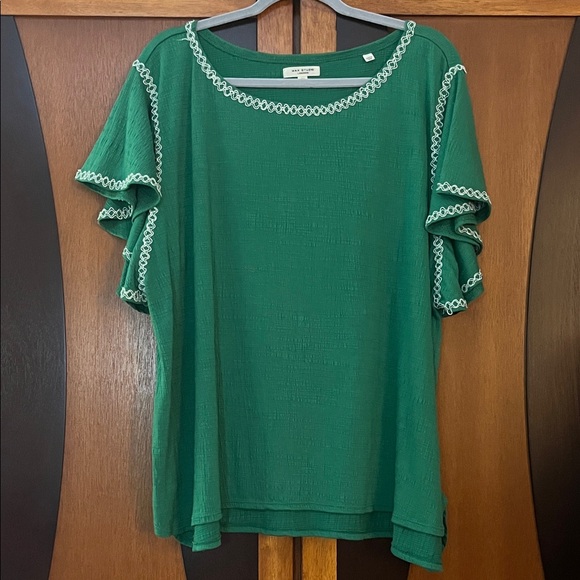 21-Max Studio Green Blouse with White Accents - Picture 1 of 5